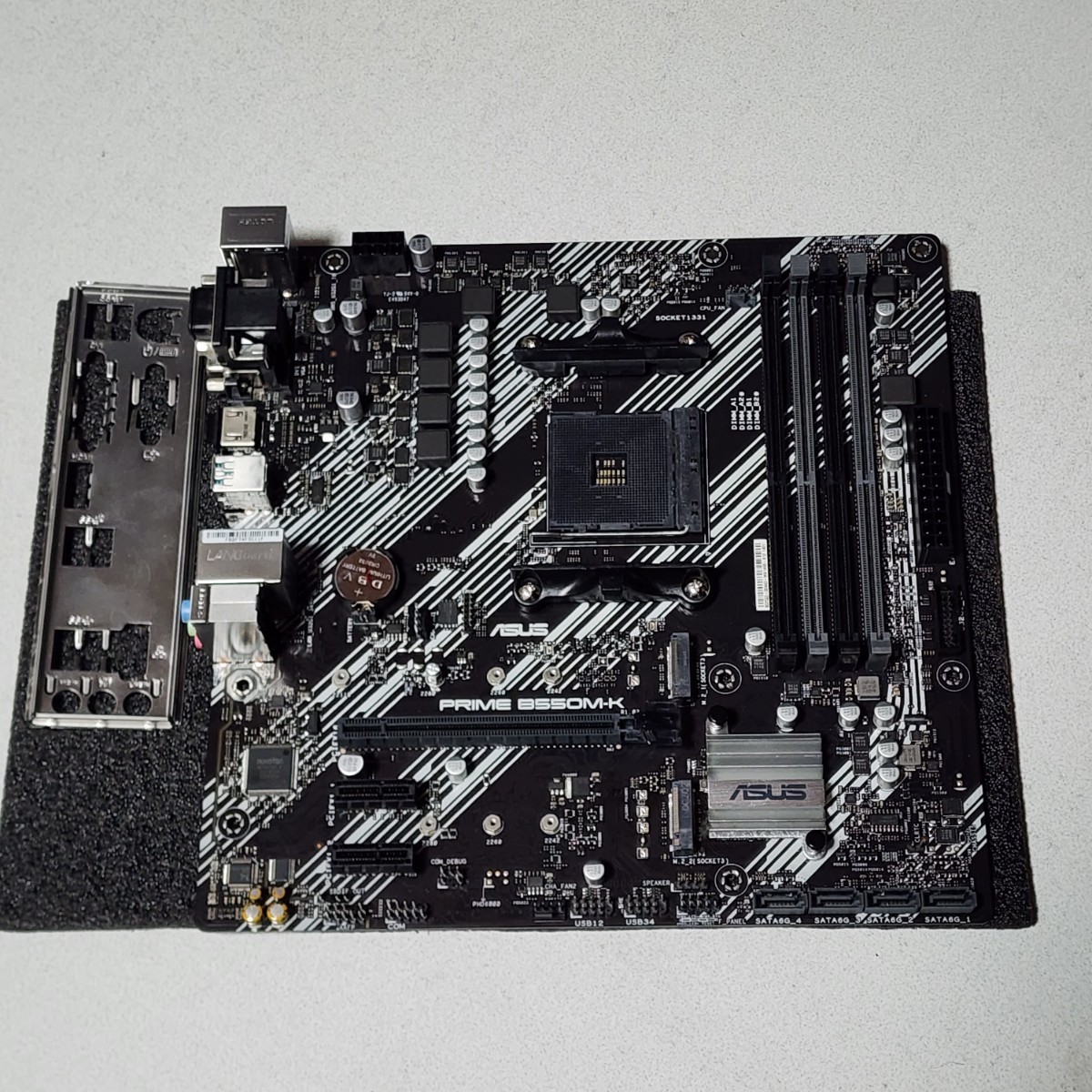 ASUS PRIME B550M-K IOパネル付属 Socket AM4 ATXマザーボード ASUS PRIME B550M-K IOパネル付属 Socket AM4 ATXマザーボード