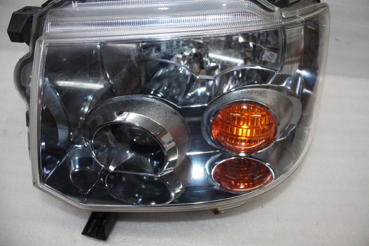 ◇ｅｋスポーツ Ｈ８２Ｗ◇ヘッドライト 左 ＨＩＤ 8301Ｃ323 三菱純正 中古品 １点 Ｐ６５３７の画像5