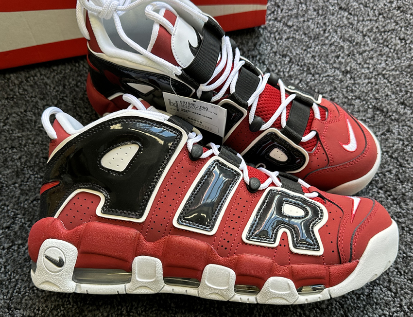 ナイキ エア モア アップテンポ・NIKE AIR MORE UPTEMPO 921948-600 ’96 VARSITY RED/ WHITE/ BLACK サイズ US 11・29cm 新品未使用品_画像2