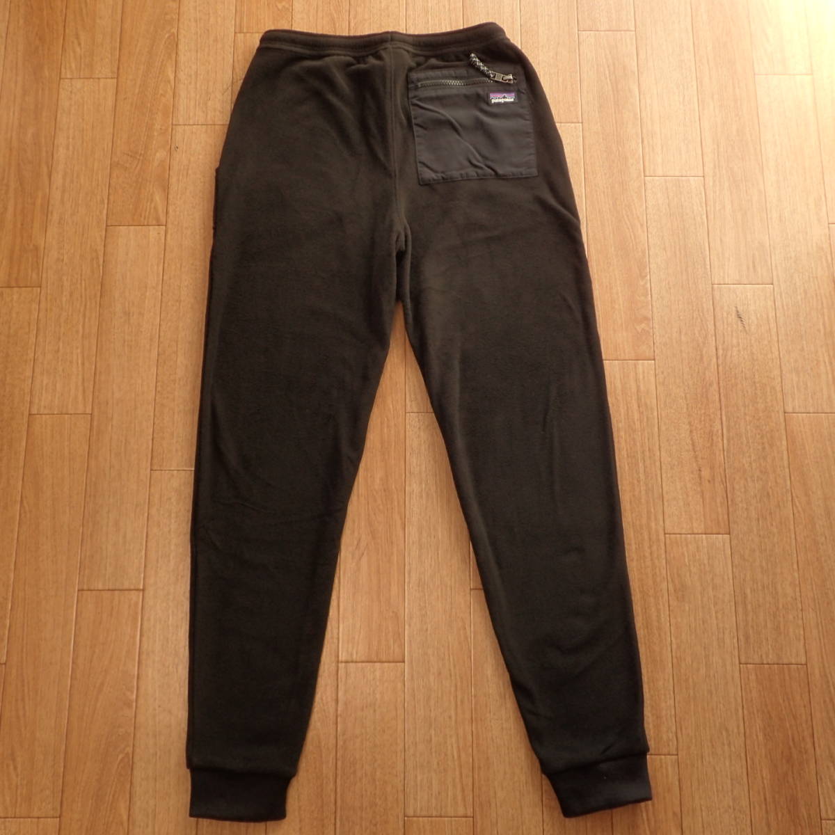 @@新品 Patagonia パタゴニア マイクロフリースパンツ K'S Micro D Joggers Kids XL レディースS相当 ブラック 黒_画像3