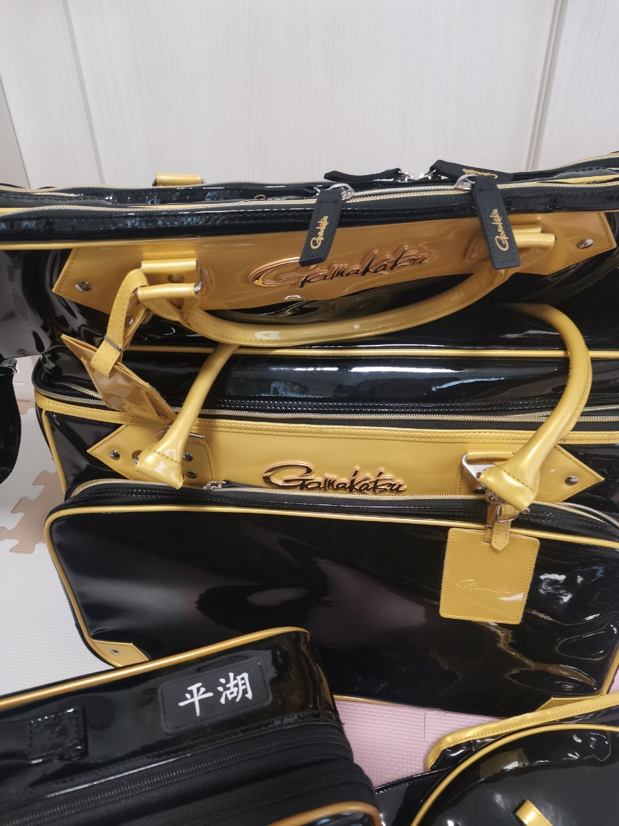 中古品、がまかつヘラバック5点セット、ロッドケース３層タイプ、40L バック、クッション段差、玉網ケース、小物入れケース、_画像5