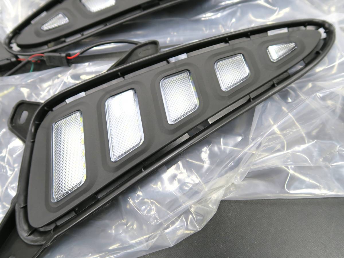 C-HR CHR NGX50 ZYX10 LEDデイランプ ウインカー連動 フォグランプ フロントバンパー カスタム パーツ 左右 未使用 匿名配送 送料無料 売切_送料は出品者が負担、支払いをします