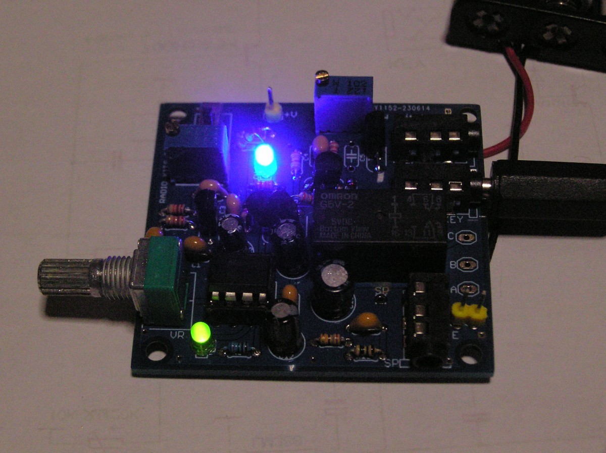 ツインT回路を使った低周波発振器 　：CW練習機キット (セミブレークイン可能): RK-231_送出時