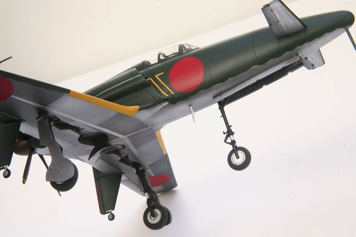 ゴジラ-1.0「震電」1/48完成品_下面数種のシルバーで塗装