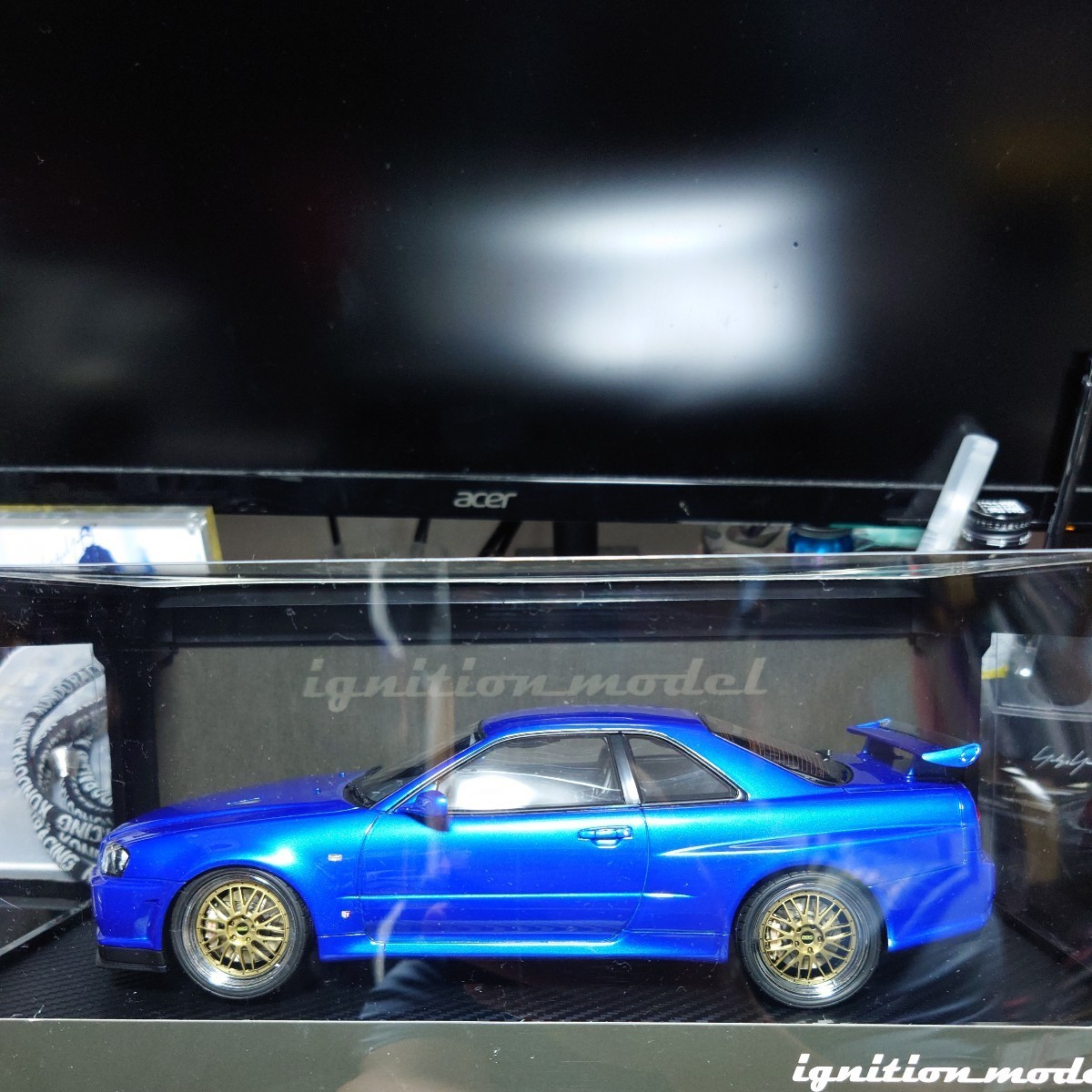 Nissan Skyline GT-R V-Spec II （R34） Bayside Blue （1/18スケール レジン IG0162）_画像1