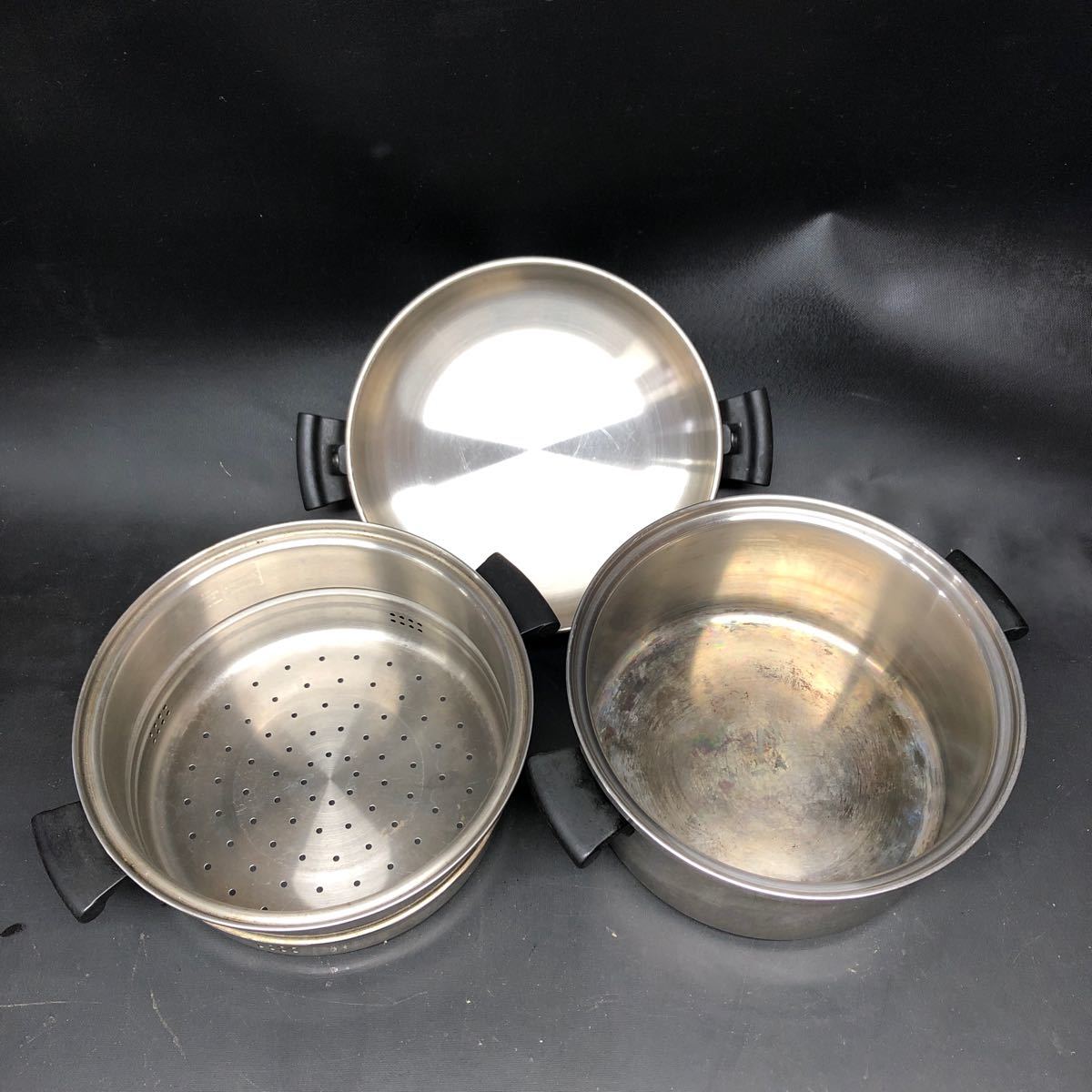 N 2603　中古品 [ Amway 鍋 等 3点セット！！]　アムウェイ クイーン 18/8 STAINLESS STEEL 両手鍋 フライパン やかん 蒸し器 現状品_画像2