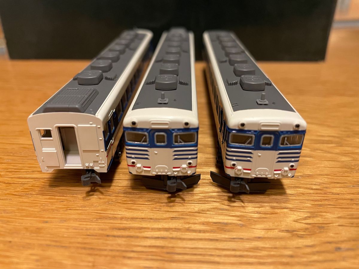 カトー10-357 キハ58系 急行形気動車(新潟色)|JR、国鉄車輌 カトー10-357 キハ58系 急行形気動車(新潟色)|JR、国鉄車輌