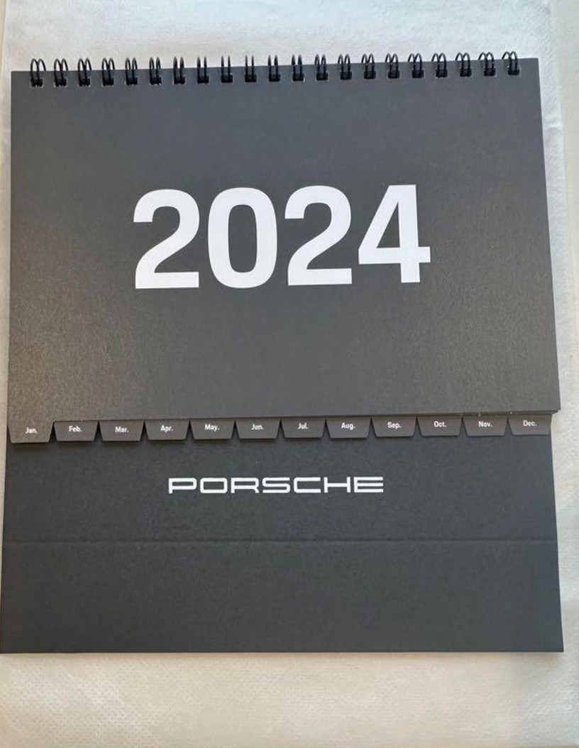 【特別訳あり特価】 ポルシェ 2024年 卓上カレンダー 未開封 新品 2024 ミニ カレンダー・スケジュール
