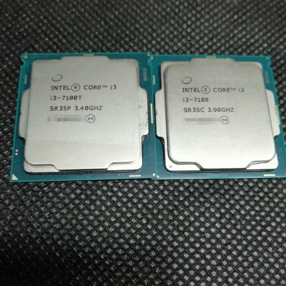 Intel　Core i3 7100、7100T　CPU　SR35C、SR35P　(2枚セット)　BIOS起動確認済　【中古、ジャンク扱】_画像1