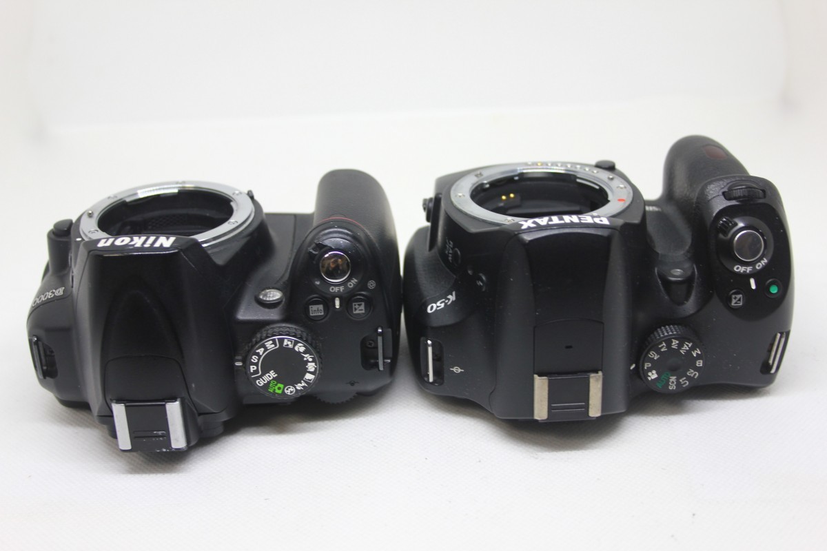 7480円 【デジタル一眼レフカメラ2台まとめ売り】Nikon D3000 7480円 【デジタル一眼レフカメラ2台まとめ売り】Nikon D3000