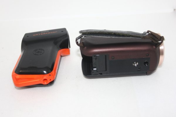 ビデオカメラ2台まとめ売り】Panasonic HC-V520M・SANYO DMX-CA8 ビデオカメラ2台まとめ売り】Panasonic HC-V520M・SANYO DMX-CA8
