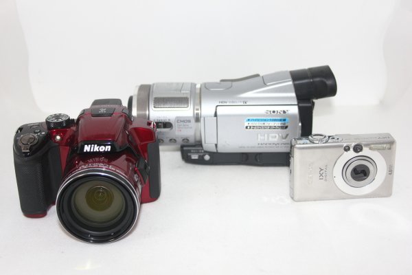 【カメラ2台＋ビデオカメラ1台まとめ売り】Nikon P510・Canon IXY 50・SONY HDR-HC1 #0093-677_画像1