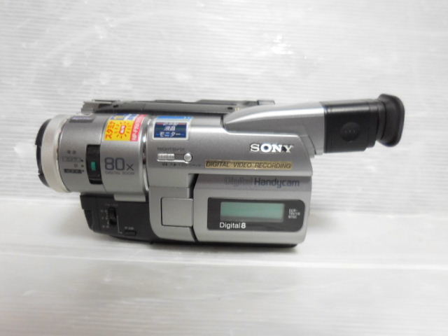 ジャンク SONY Digital Handycam DCR-TRV110 ソニー デジタル ハンディカム カメラ ビデオカメラ 本体のみ 付属欠品、バッテリー欠品あり_画像1