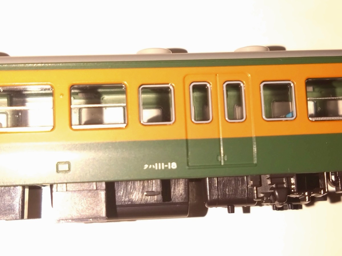 ■カトー製・ 近郊形電車１１１系・クハ111-0先頭車(:湘南色（新ロッド）中古品 １両_画像5