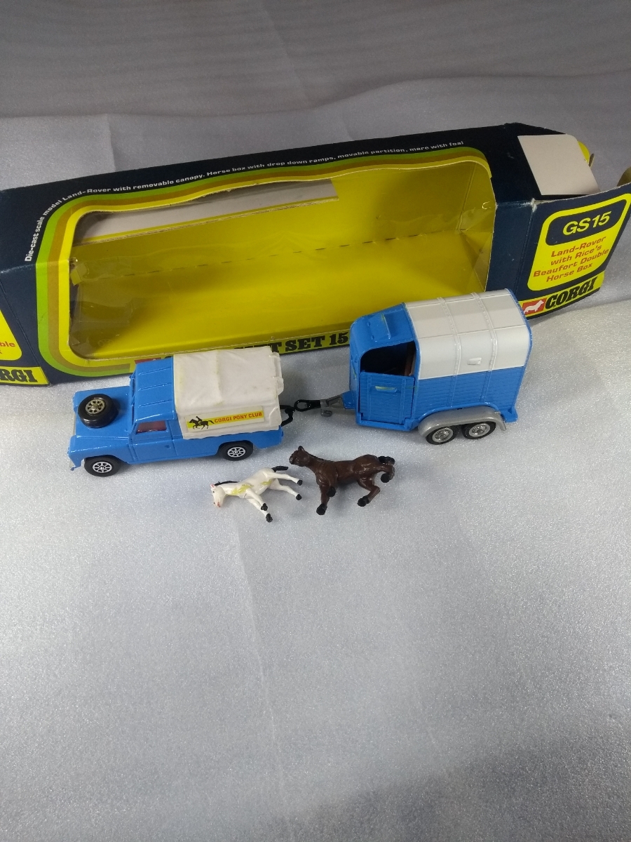 有名なブランド 美品 レアモデル CORGI TOYS コーギーギフトセット15