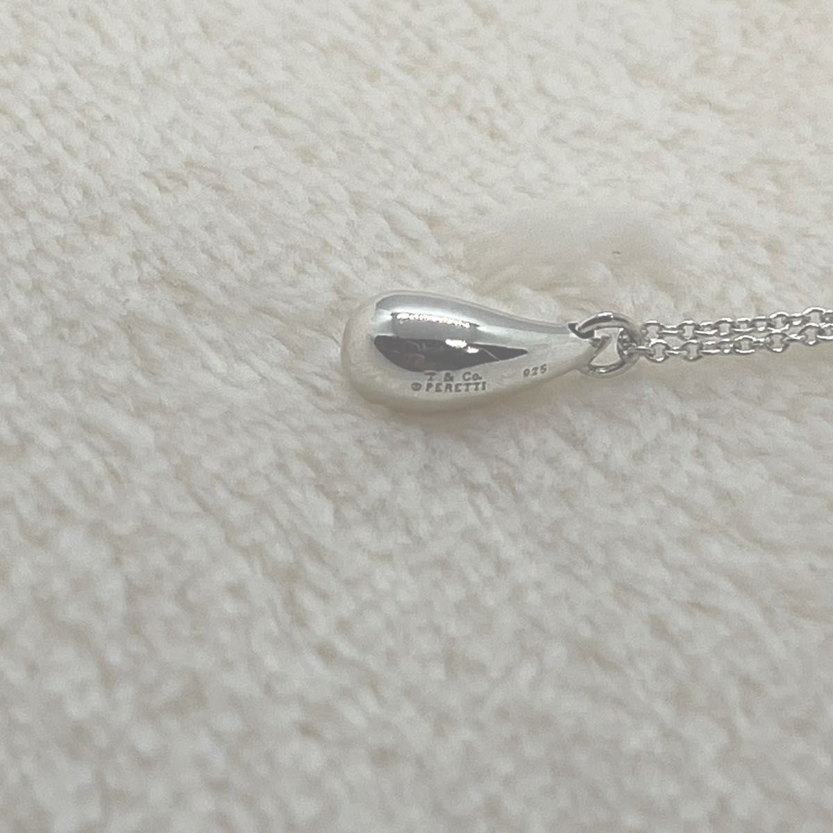 極美品】Tiffany&co ティファニー ティアドロップ ネックレス 涙 極美品】Tiffany&co ティファニー ティアドロップ ネックレス 涙
