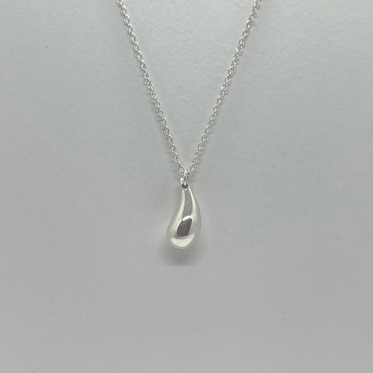 極美品】Tiffany&co ティファニー ティアドロップ ネックレス 涙 極美品】Tiffany&co ティファニー ティアドロップ ネックレス 涙