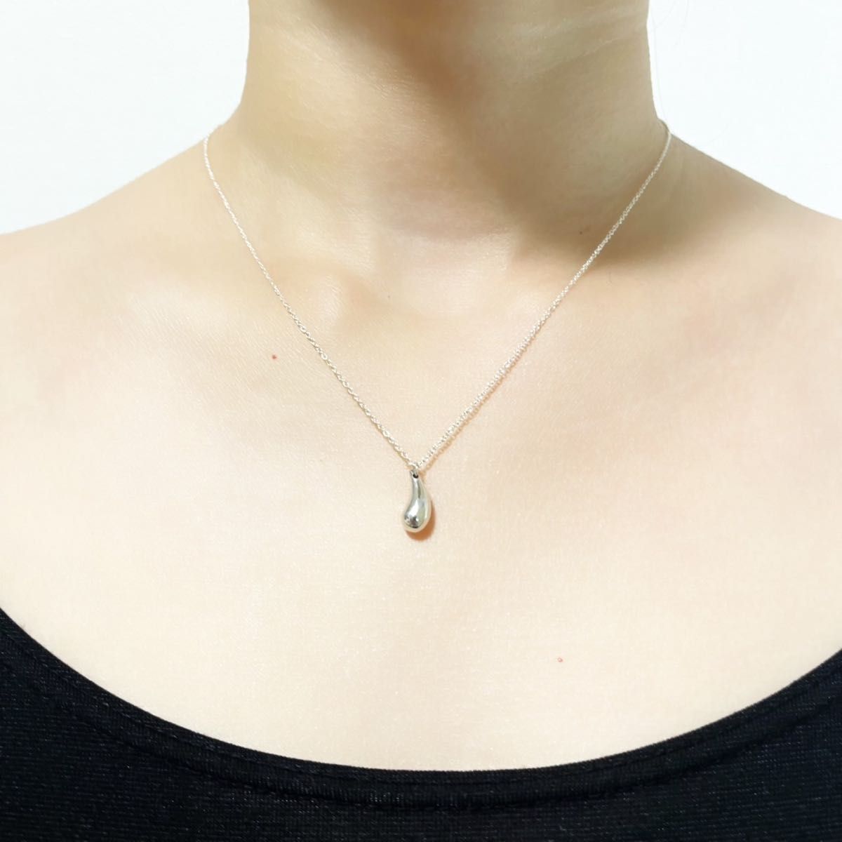 極美品】Tiffany&co ティファニー ティアドロップ ネックレス 涙 極美品】Tiffany&co ティファニー ティアドロップ ネックレス 涙