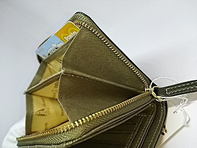 YA436★ハッシュパピー 二つ折り財布 ニック ラウンドファスナー【 未使用】 RF グリーン 即決！本革 特価 格安 セール_カードが入ります。