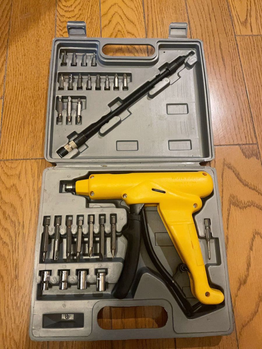 Work Tools 乾電池ドライバーセット