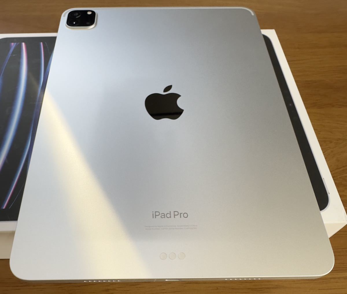 iPad Pro 11インチ wifi 256GBモデル シルバー 2022秋モデル 第4世M2チップモデル 使用約50時間,新品同様_画像2