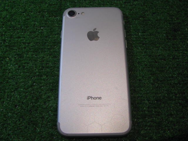 o1640/スマホ/Apple Inc. iPhone 7 MNCF2 A1779 32GB_画像2