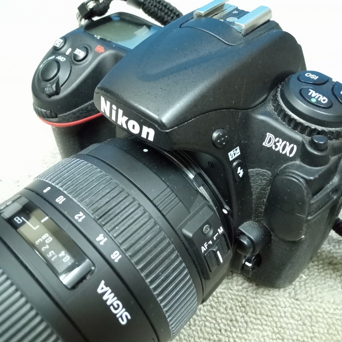 R カメラ Nikon ニコン D300 デジタル一眼レフ 一眼レフ 動作未確認 レンズ SIGMA シグマ ボディ 光学機器 ジャンク品_画像6