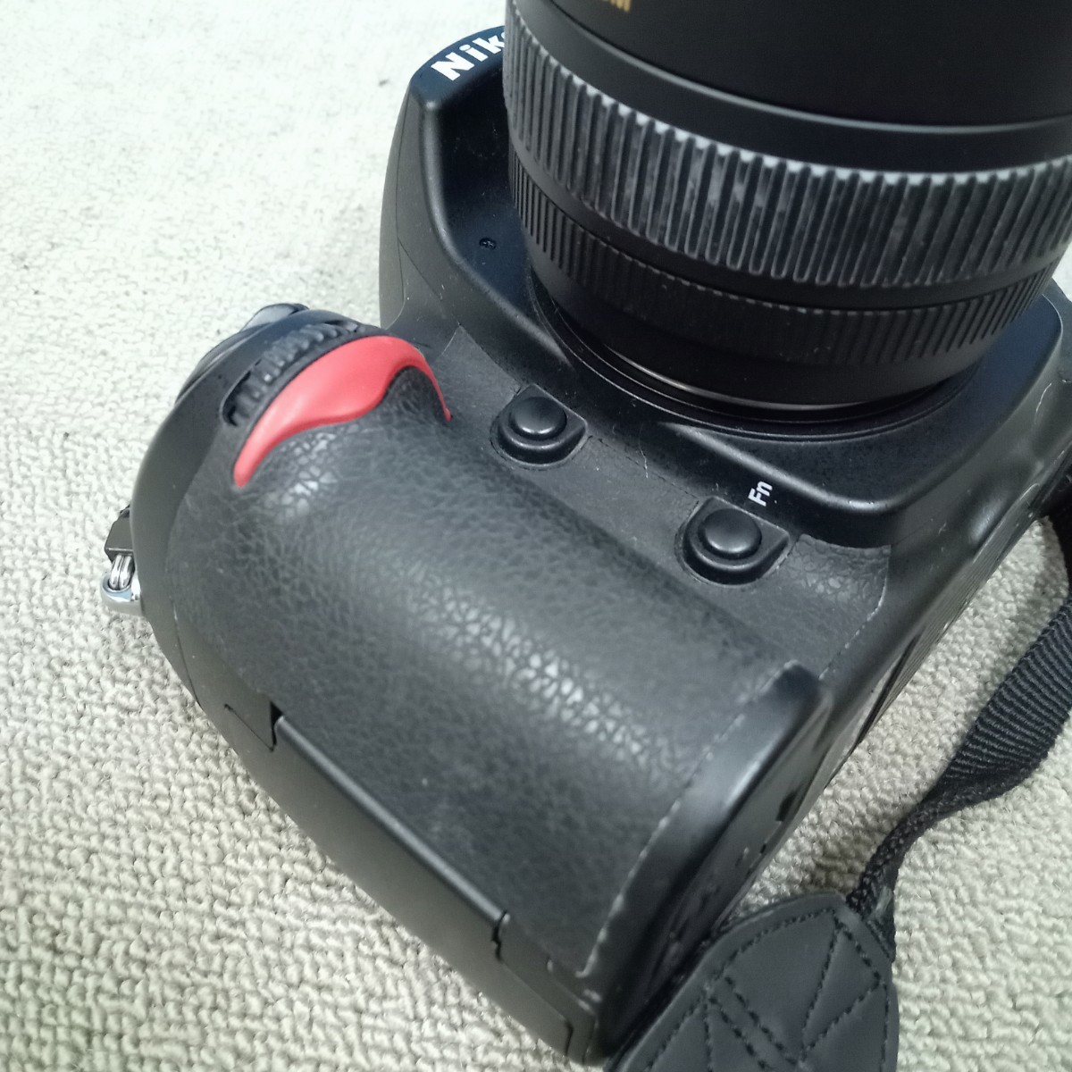 R カメラ Nikon ニコン D300 デジタル一眼レフ 一眼レフ 動作未確認 レンズ SIGMA シグマ ボディ 光学機器 ジャンク品_画像4