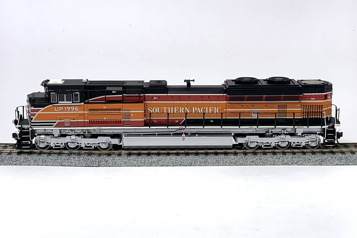 Athearn GENESIS ＃G68680 EMD SD70ACe Union Pacific Southern Pacific Heritage #1996 DCC with Tunami Sound_画像4