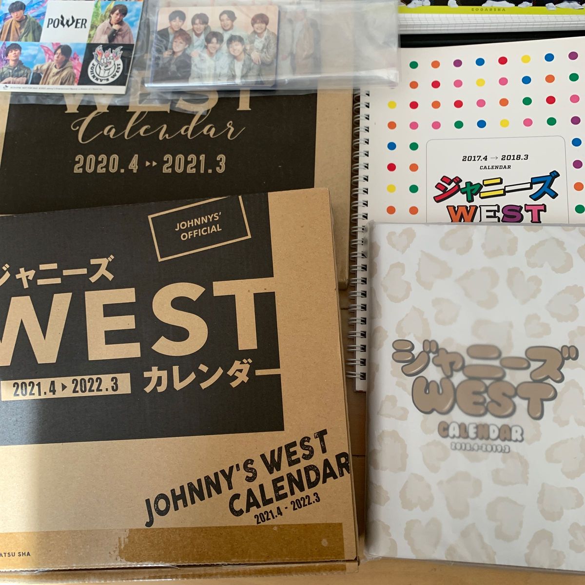 WEST. ジャニーズWEST グッズ　カレンダー　雑誌　切り抜き　会報　　　リストバンド　うちわ　他いろいろ　