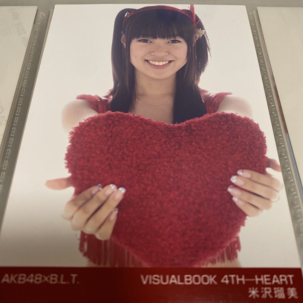 AKB48 米沢瑠美 BLT visual BOOK 生写真_画像1