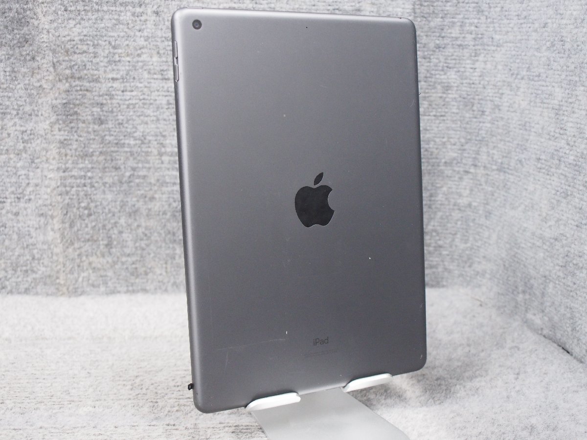 Apple iPad 第8世代 A2270 ガラス割れ 基盤無 起動不可 ジャンク D50204_画像1