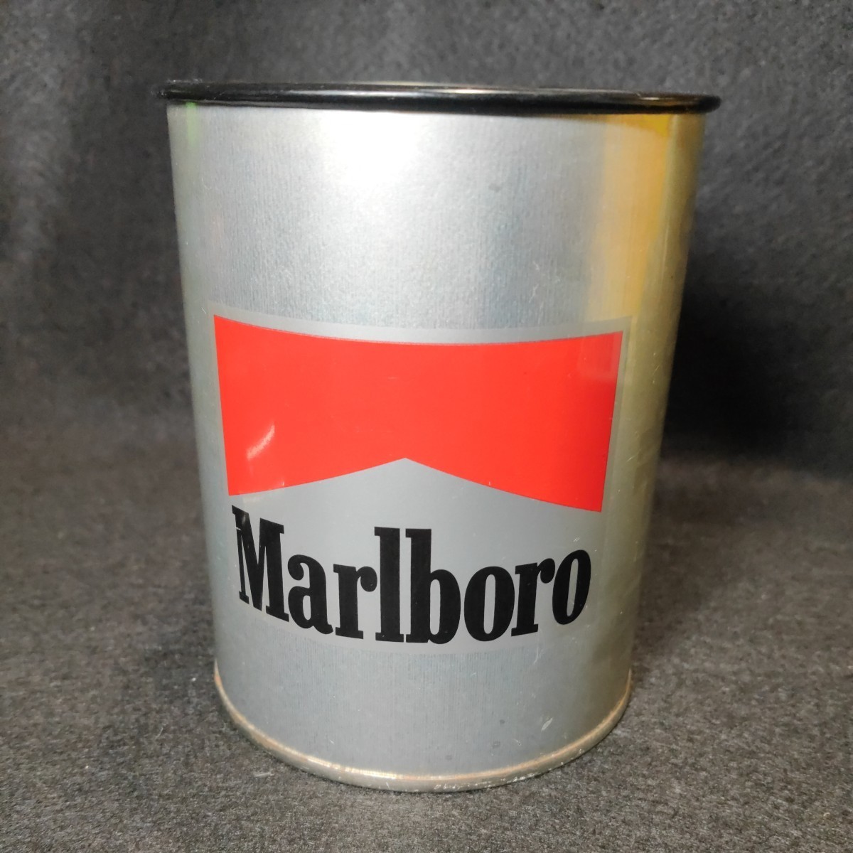 マルボロ缶灰皿(当時物) マルボロオイルライター マルボロガスライター Marlboro _画像3