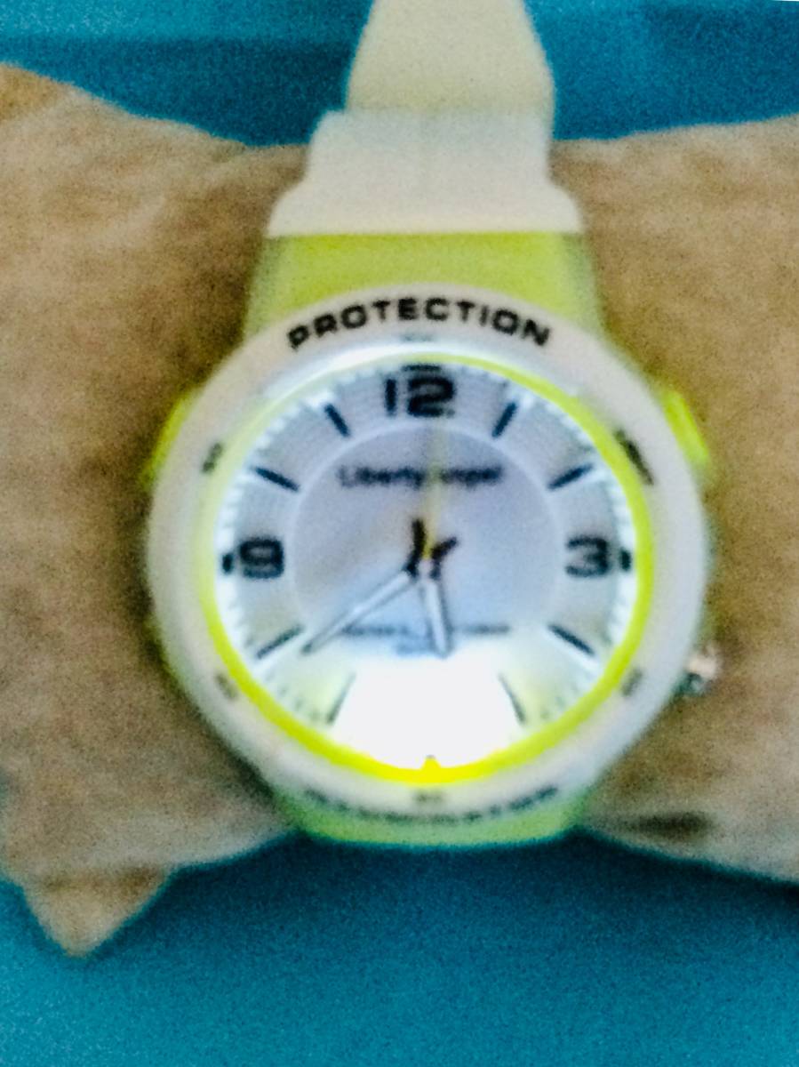 (B33)釣りに(*'▽')・リバティエンジェル・スポーツウォッチ（電池交換済み）メンズ腕時計USED（送料全国一律185円）素敵な時計です。_バックライト付きで重宝します。