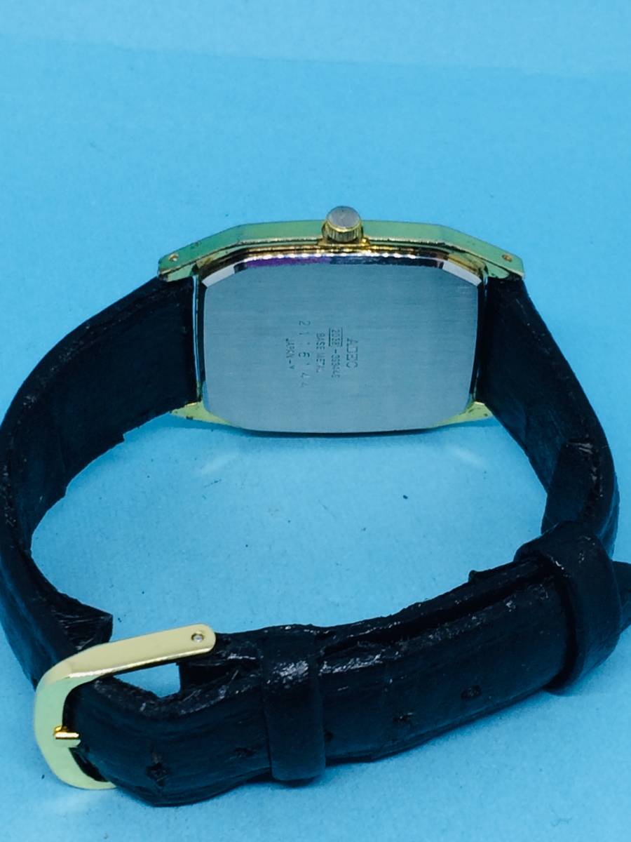 (B15)レクタンギュラー型(*'▽')・VEGA・ベガ（電池交換済み）ゴールド・メンズ腕時計USED（送料全国一律185円)素敵な時計です。_画像8