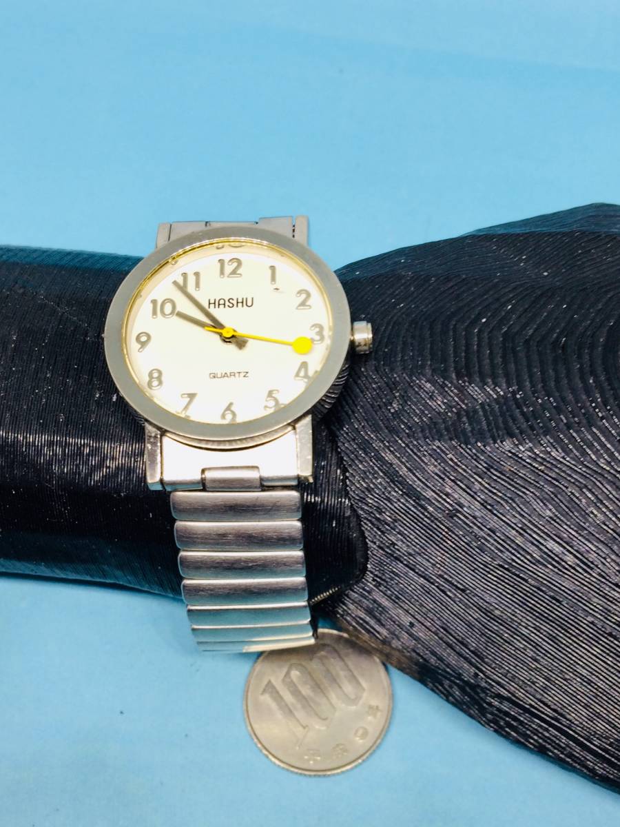 (B38)シックな(*'▽')HASHO・ハッシュ（電池交換済み）シルバー・ユニセックス腕時計USED（送料全国一律185円）素敵な時計です。_やや小ぶりで男女問わずお使い頂ける時計。