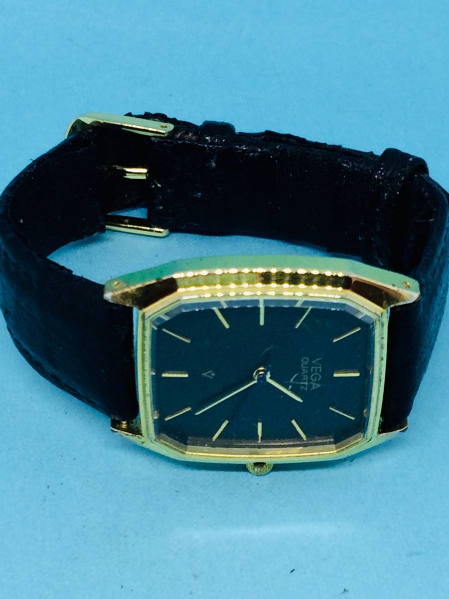 (B15)レクタンギュラー型(*'▽')・VEGA・ベガ（電池交換済み）ゴールド・メンズ腕時計USED（送料全国一律185円)素敵な時計です。_画像7
