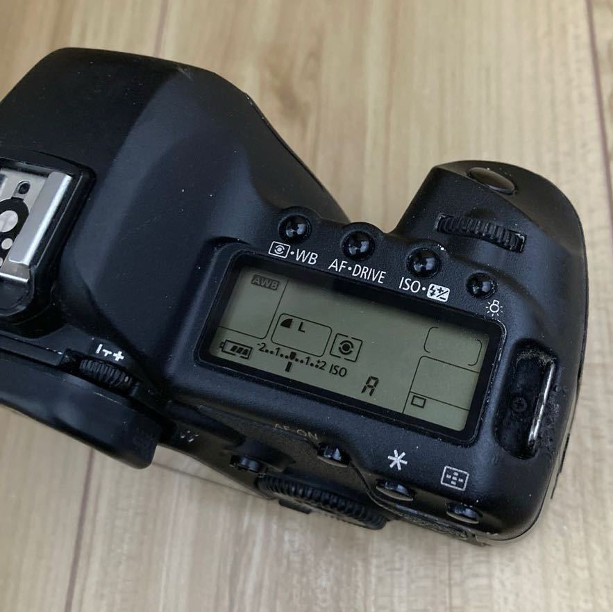 1円〜 Canon EOS 5D Mark Ⅱ ボディ マーク 2 動作も写りもOKです。概ねキレイです。バッテリー、充電器、ストラップ付きです。_画像10