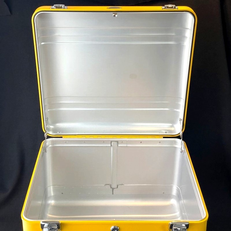  super rare yellow cab color blue is li Zero Halliburton ZERO HALLIBURTON Vintage record case beautiful!