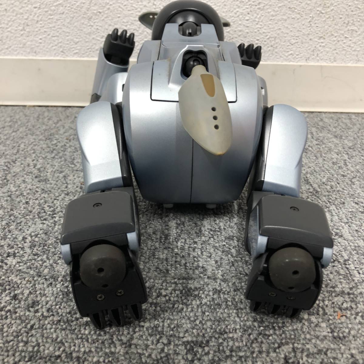 ★D12142/SONY ソニー/バーチャルペット/AIBO アイボ/ERS-210/ロボット/シルバー/箱・エナジーステーション付/ジャンク_画像7