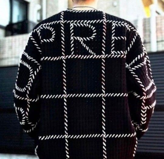 専用】新品 ~Supreme~ Quilt Stitch Sweater Black sizeM ニット 専用】新品 ~Supreme~ Quilt Stitch Sweater Black sizeM ニット