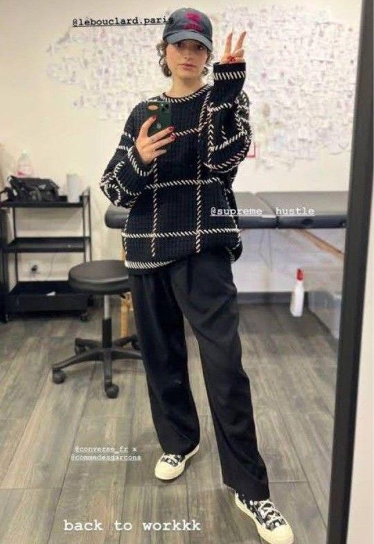 専用】新品 ~Supreme~ Quilt Stitch Sweater Black sizeM ニット 専用】新品 ~Supreme~ Quilt Stitch Sweater Black sizeM ニット