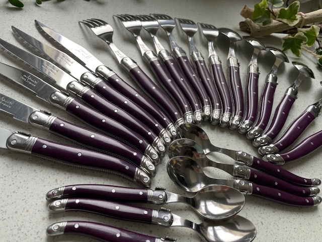  purple color 24ps.@Laguiolelagi all cutlery knife + Fork + spoon + Cafe spoon each 6ps.@JeanNeron France .. color dinner set laiyo-ru
