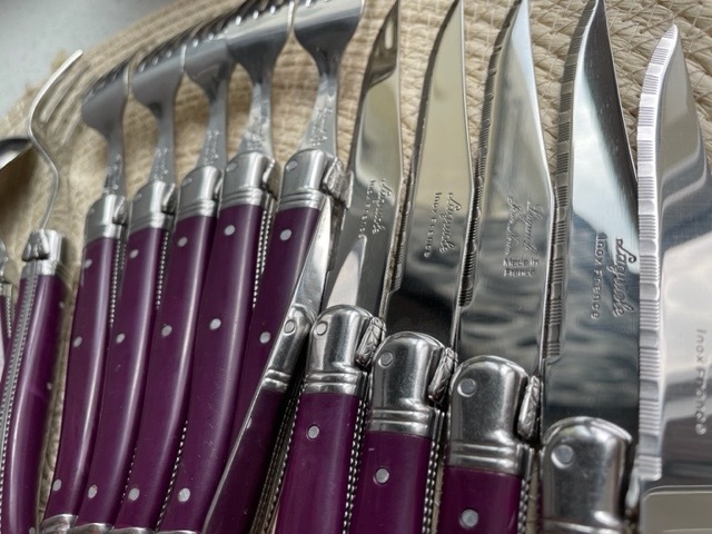  purple color 24ps.@Laguiolelagi all cutlery knife + Fork + spoon + Cafe spoon each 6ps.@JeanNeron France .. color dinner set laiyo-ru