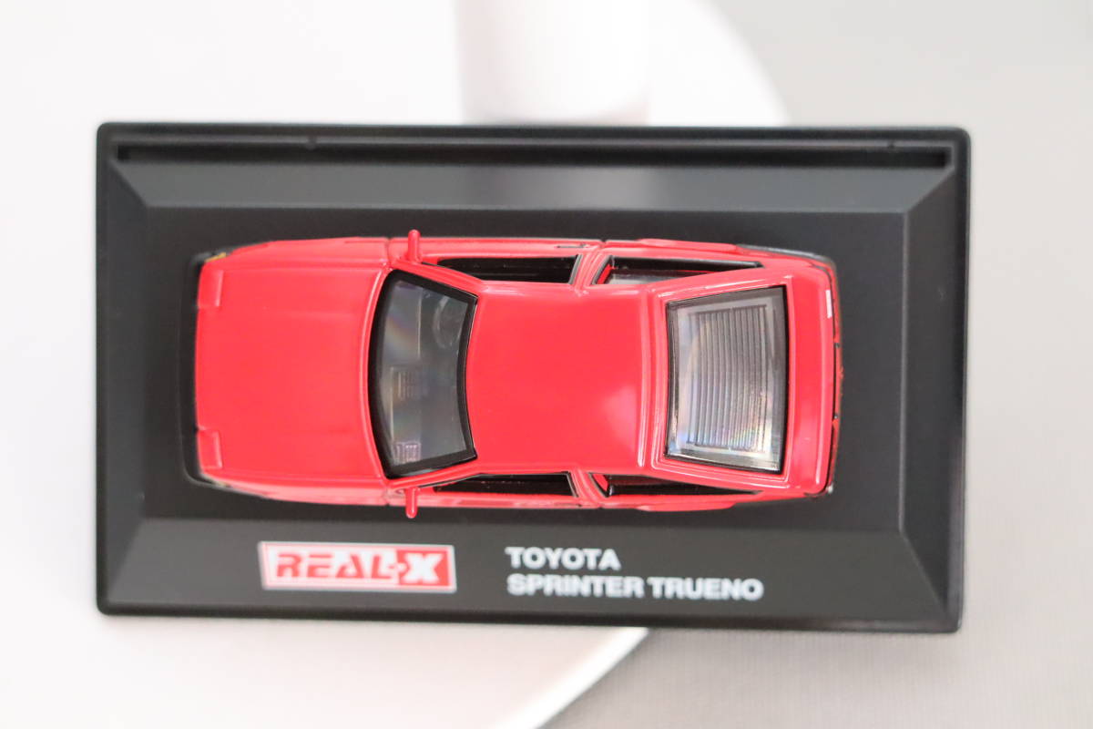 yo- Dell REAL-X Toyota Sprinter Trueno красный (AE86)1/72 шкала 