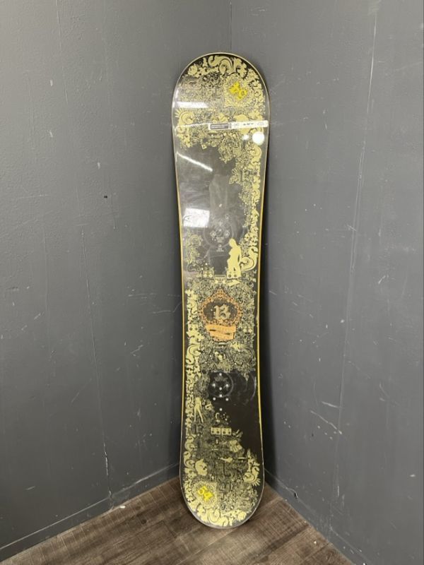 Yahoo!オークション - BURTON TWIN 13 スノーボード 板 154cm Yahoo!オークション - BURTON TWIN 13 スノーボード 板 154cm