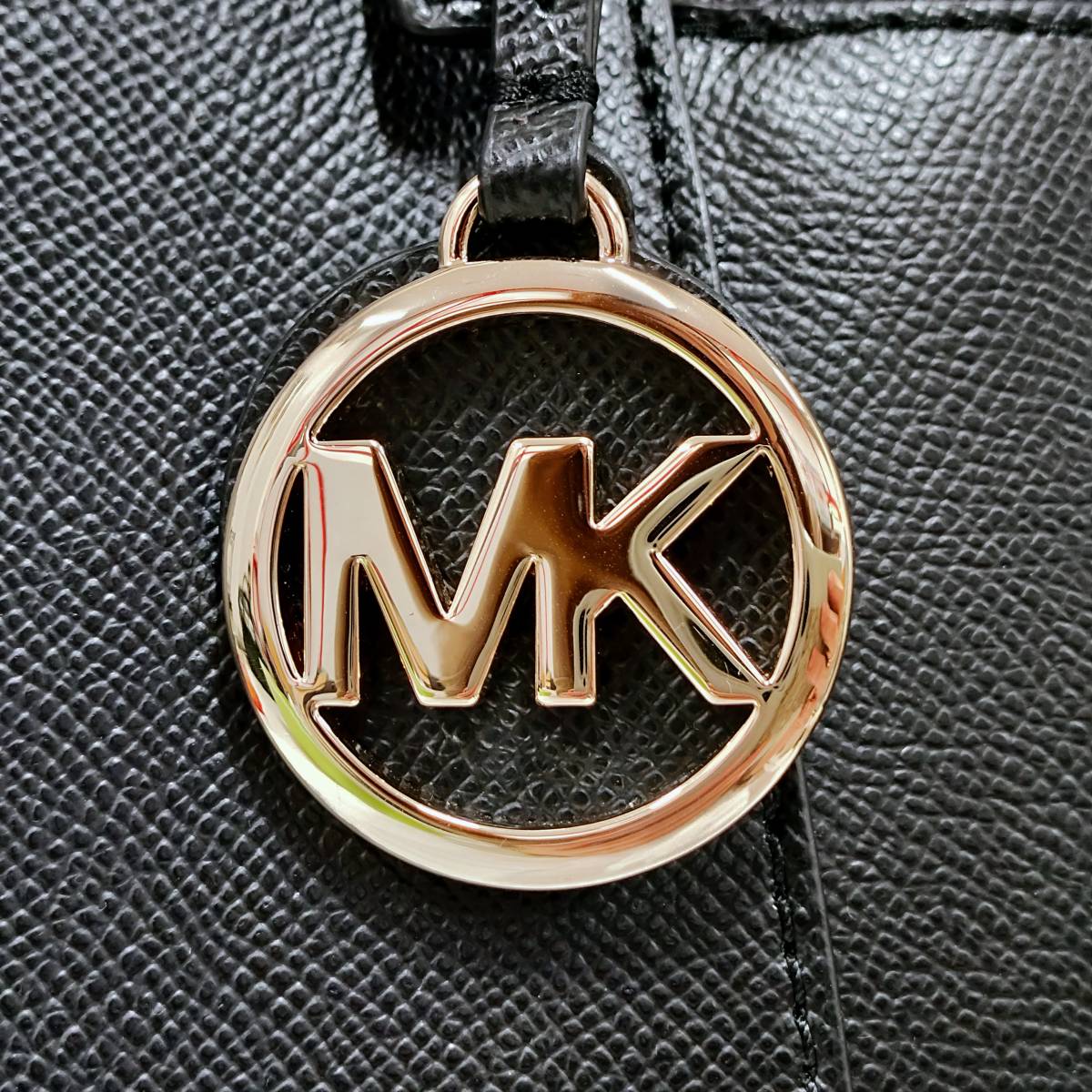 4146【極美品☆MICHAEL KORS/トートバッグ】マイケルコース レザー 黒 ブラック ロゴタグ◇大容量 通勤 通学 A4 ショルダー パソコン_剥げなし