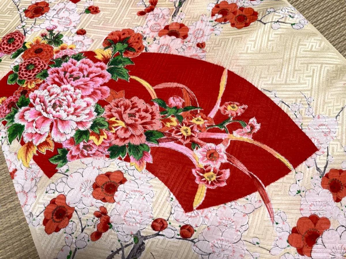 【古布＊縮緬＊和素材】正絹綸子＊枝桜、地紙、牡丹、菊、椿＊未使用品＊37ｘ280＊手作り＊市松人形＊パッチワーク＊縮緬細工＊昭和レトロ_画像3