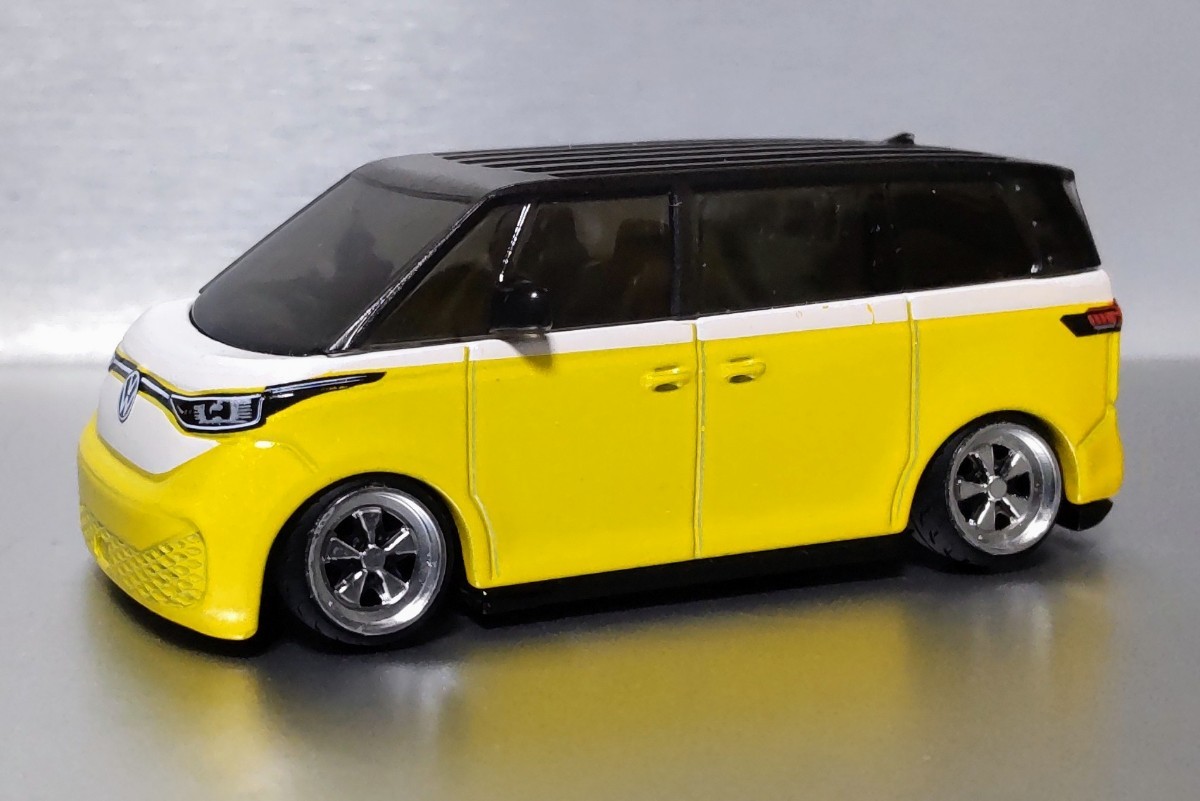 希少 レア フォルクスワーゲン ID. BUZZ 改 VW バズ EV ポルシェ アロイ ホイール ローダウン カスタム 改造 ツライチ ドイツ (1/64)_画像1