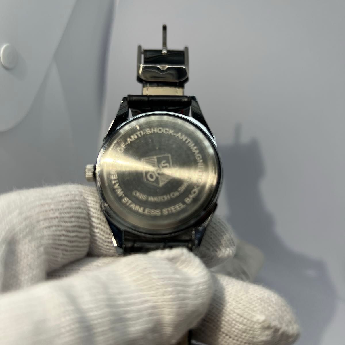 SWISS MADE ＯRIS手巻き腕時計　極美品動作良好　パワーがすごい40時間ぐらいに稼働します　１７jewelry 配置